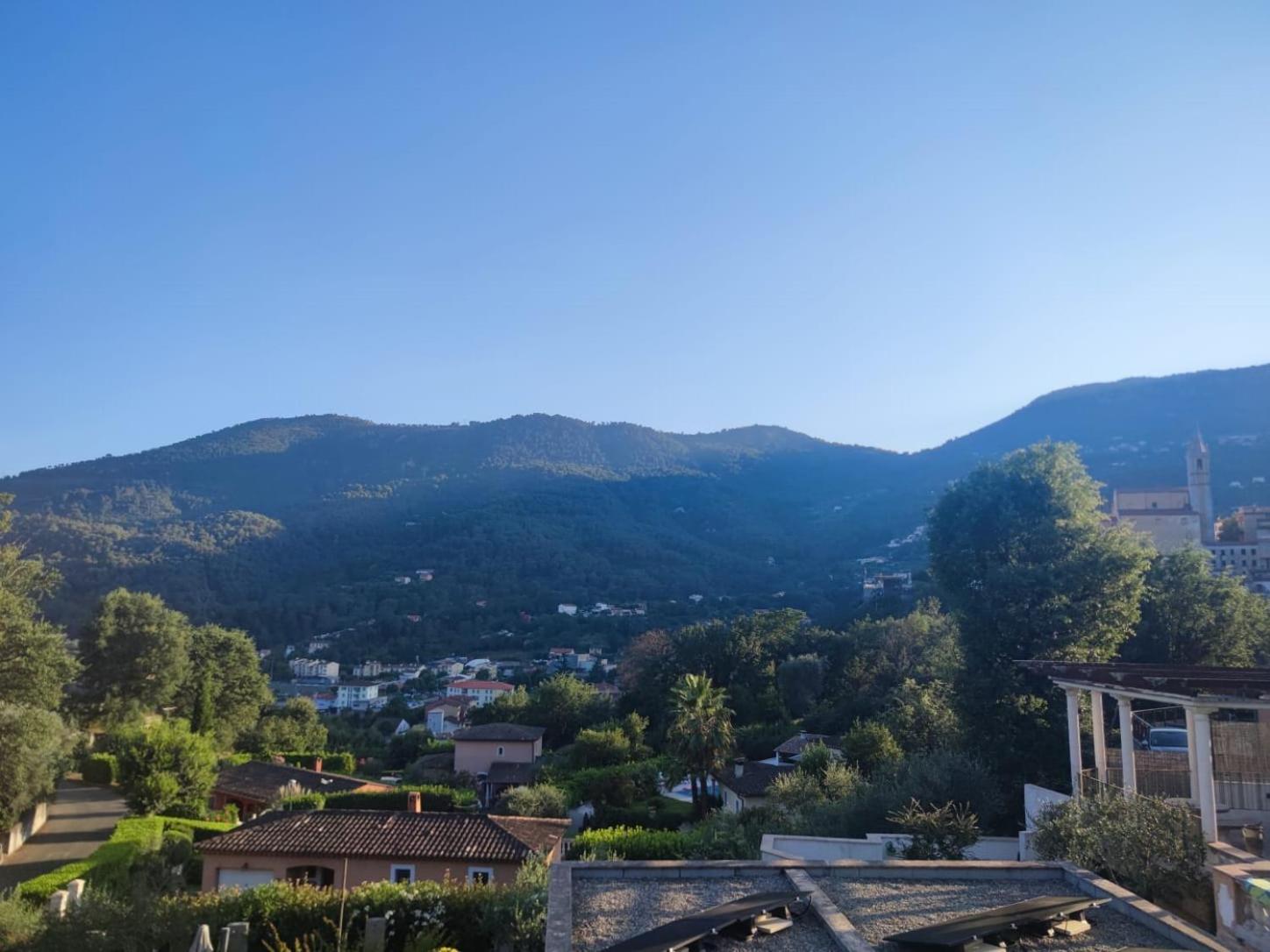 Le Magnolia Contes (Alpes-Maritimes)